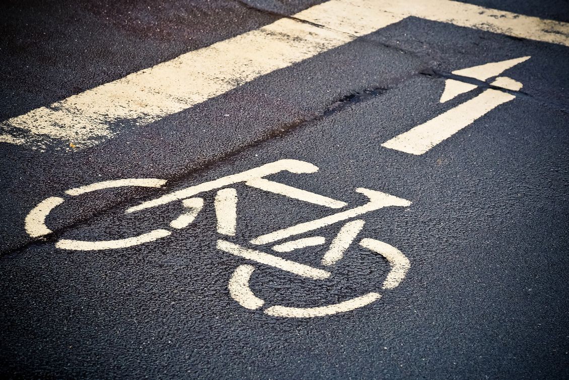 Markierung auf einem Radweg