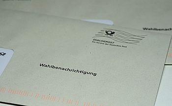 Brief mit Aufdruck "Wahlbenachrichtigung"